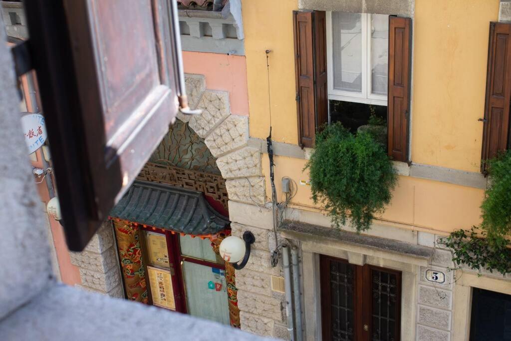 Le Case Di Sara Parking And Two Rooms In The Historic Center Udine Esterno foto