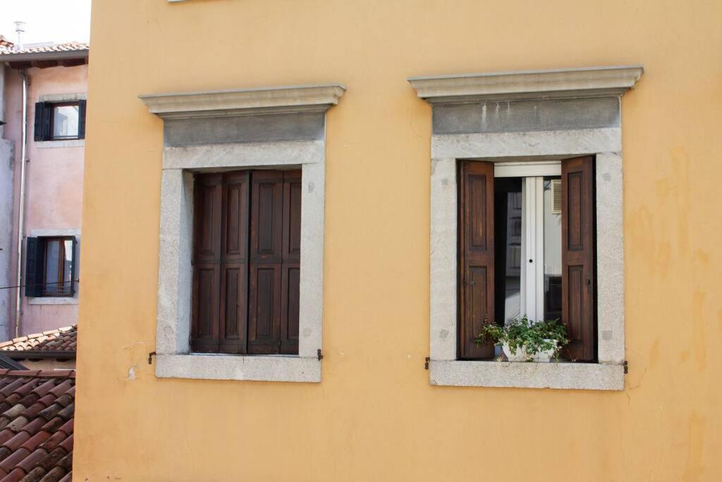 Le Case Di Sara Parking And Two Rooms In The Historic Center Udine Esterno foto