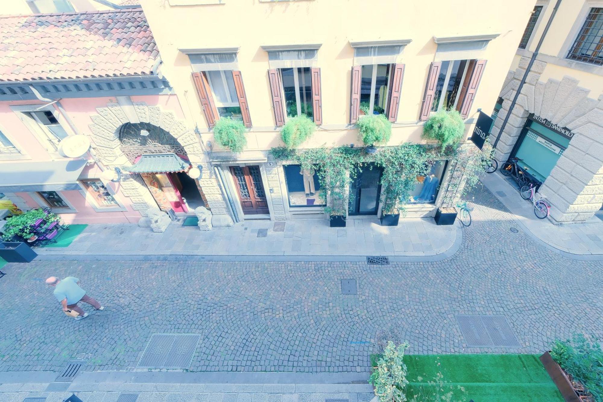 Le Case Di Sara Parking And Two Rooms In The Historic Center Udine Esterno foto